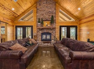 100 Lost Maples Rd, Huntington, TX 75949