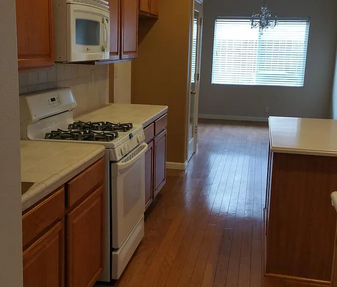 3446 San Joaquin Ct — Photo 5