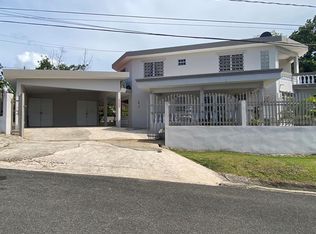 30 Bo Jimenez Villa Calzada St, Rio Grande, PR 00745