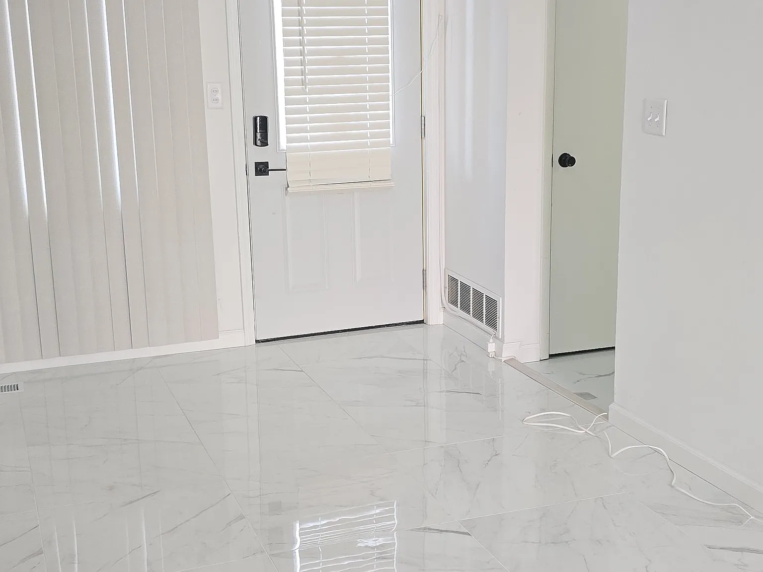 2 bed, 730 sqft, $950 — Photo 1