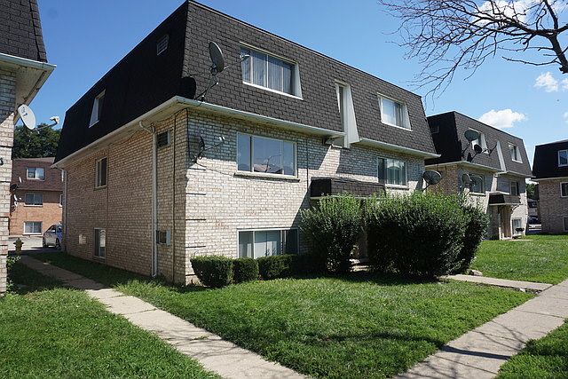 1st image of 10079 Linda Ln APT 1N