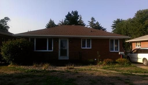 1st image of 412 W Boys St