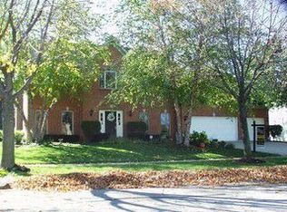 1512 Gardenside Ct, Naperville, IL 60540