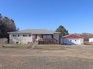 2071 38th St, Mandan, ND 58554
