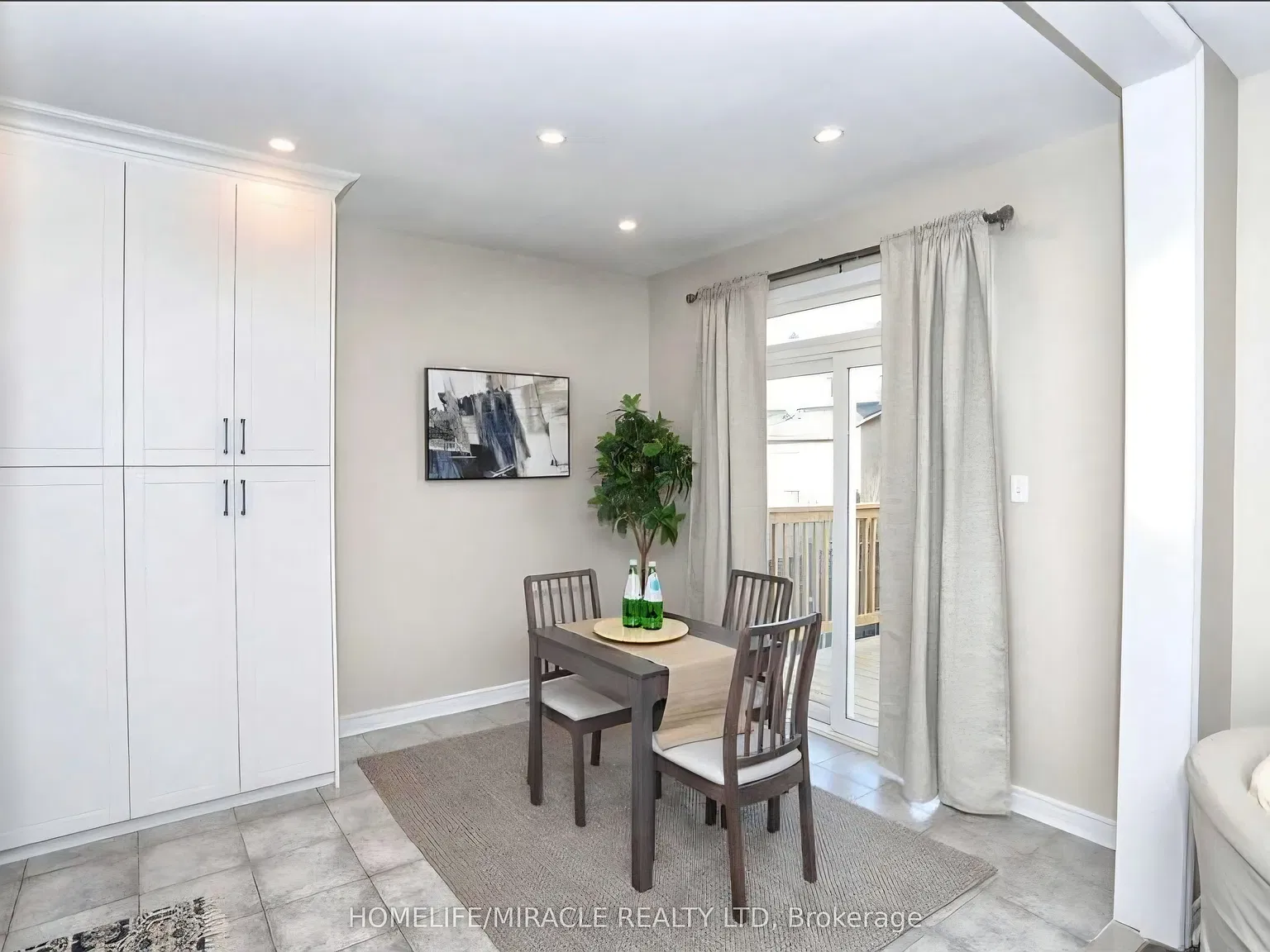 3 bed, $2,850 — Photo 4