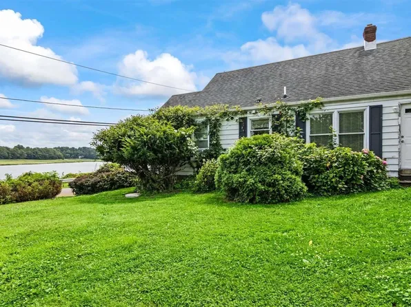 224 Riviera Drive, Kings Park, NY 11754
