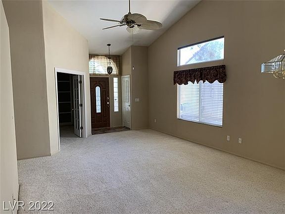 5th image of 3690 Yorba Linda Dr