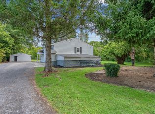 348 Gere Lock Rd, Syracuse, NY 13209