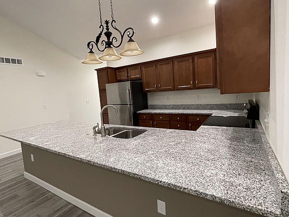3rd image of 319 Reagan Dr