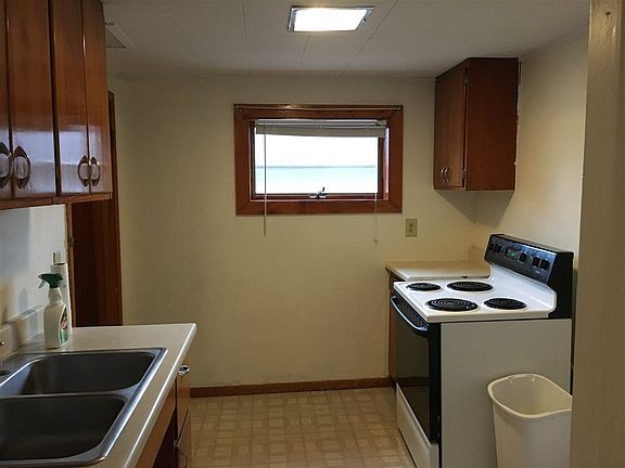 5th image of 237 W Mineral St