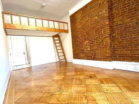 5th image of 47 W 87th St #5B2