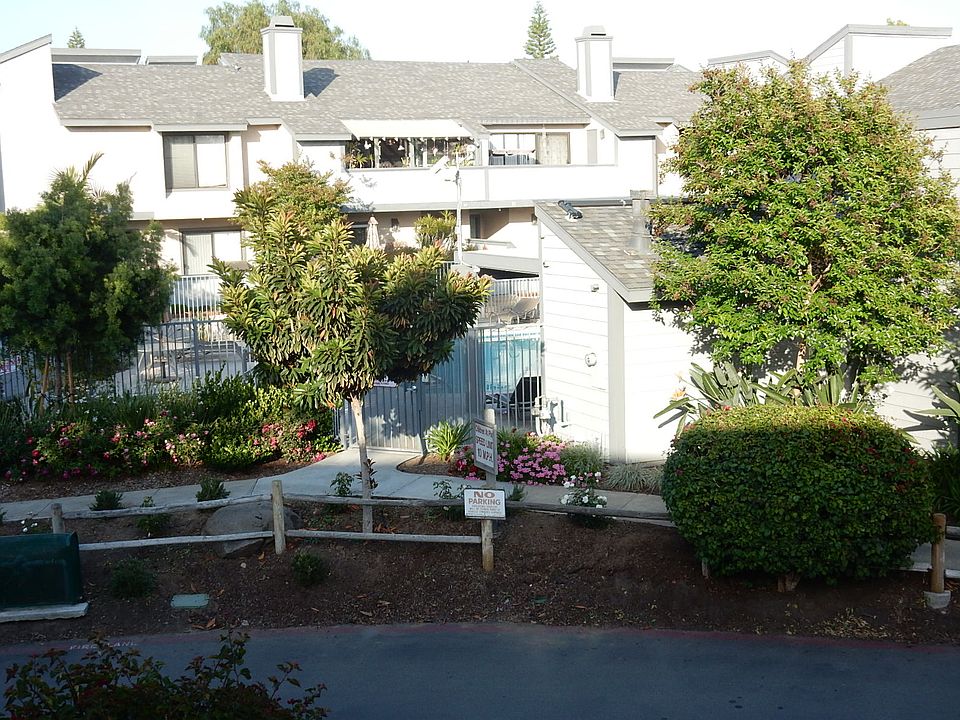 1st image of 2135 E Valley Pkwy Unit 3