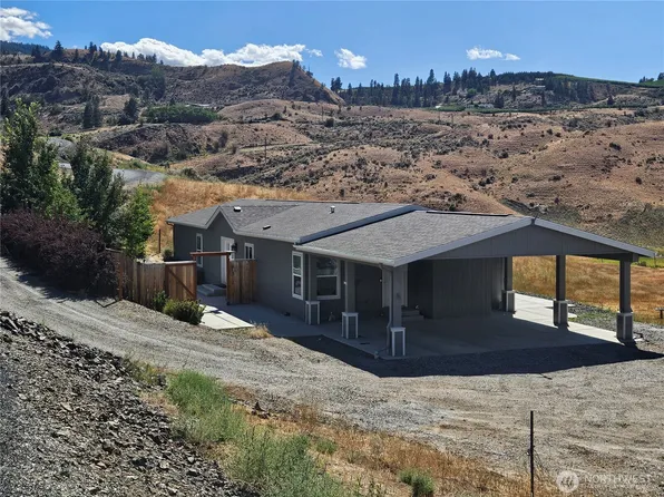 4925 Crown Lane, Malaga, WA 98828
