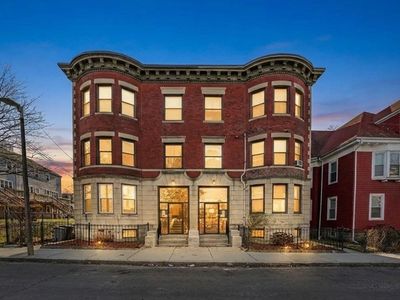 31 Homestead St #2, Boston, MA, 02121
