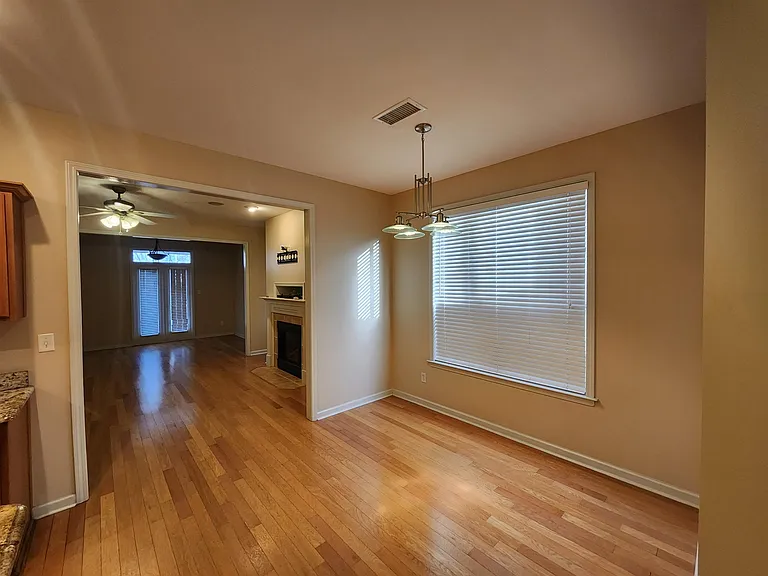 1459 Down River Dr — Photo 7