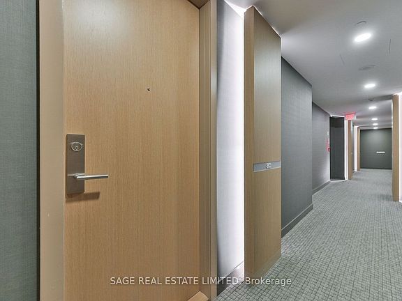 4th image of 38 Stewart St Unit 802