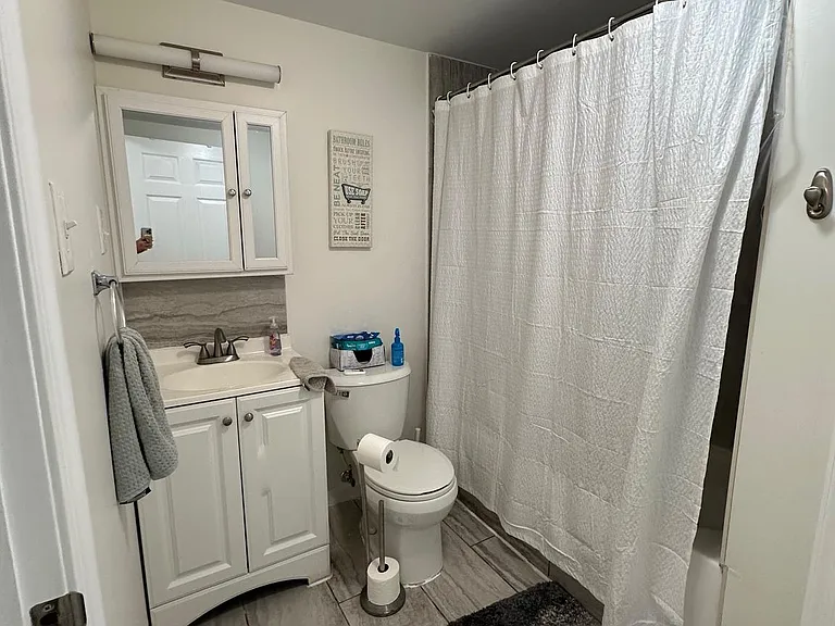 202 N Sacramento Ave #A — Photo 68