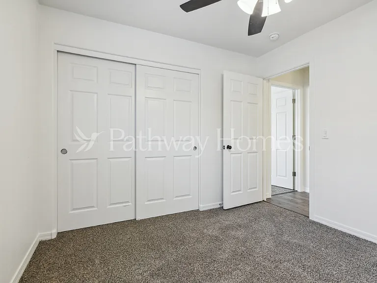 207 W Latona Rd — Photo 17