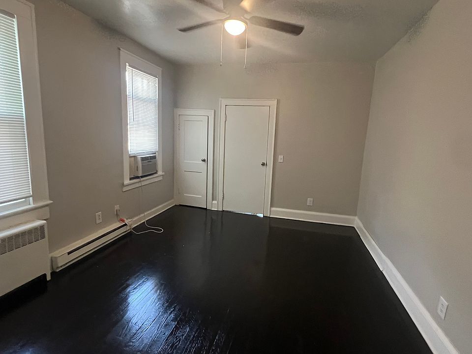1st image of 220 Sandpiper Dr APT 1