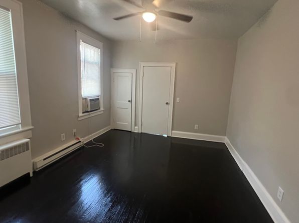 220 Sandpiper Dr APT 1