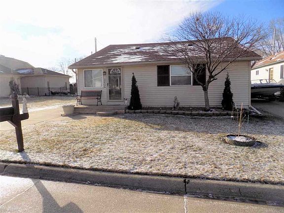 2nd image of 22536 Milner St