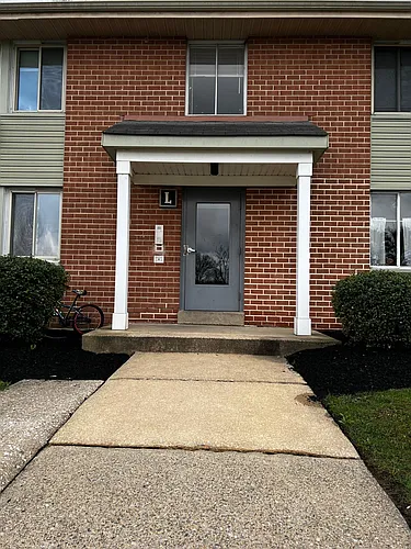 250 Tanglewood Ln Photo 1