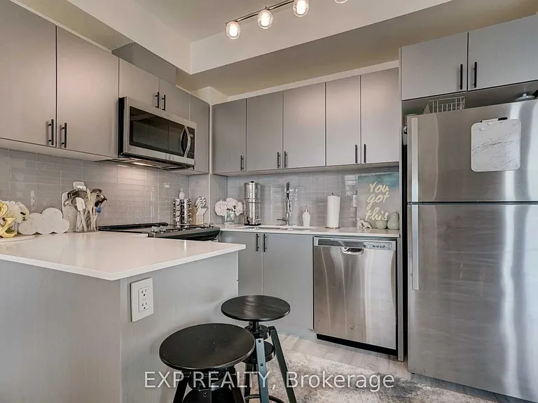 2522 Keele St #419 — Photo 13