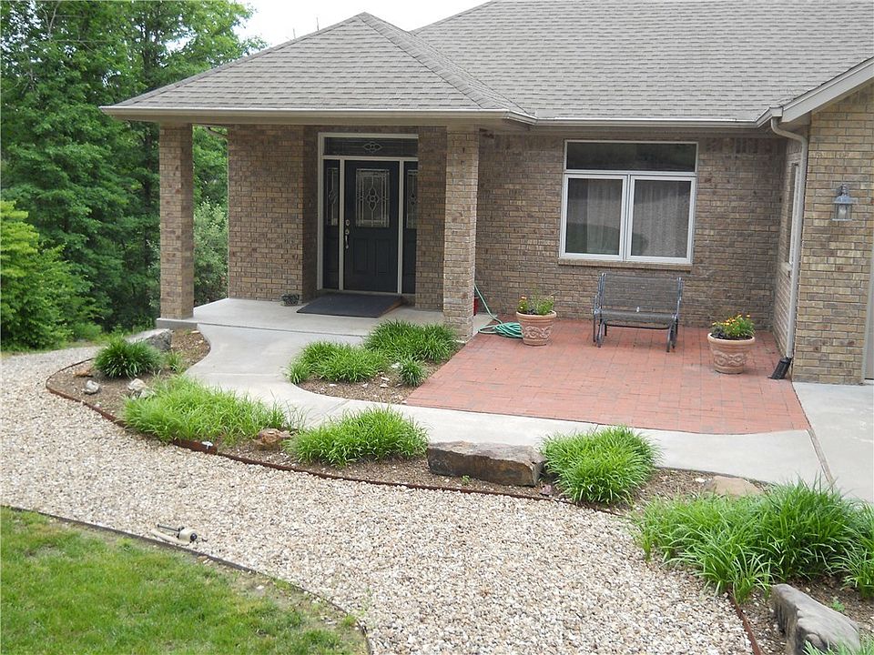 1st image of 9 Ealing Cir