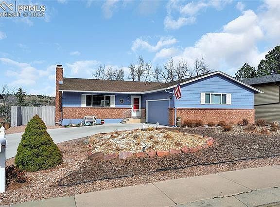 2nd image of 4939 Garden Trl