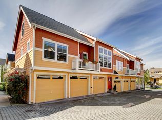 5910 31st Ave SW, Seattle, WA 98126