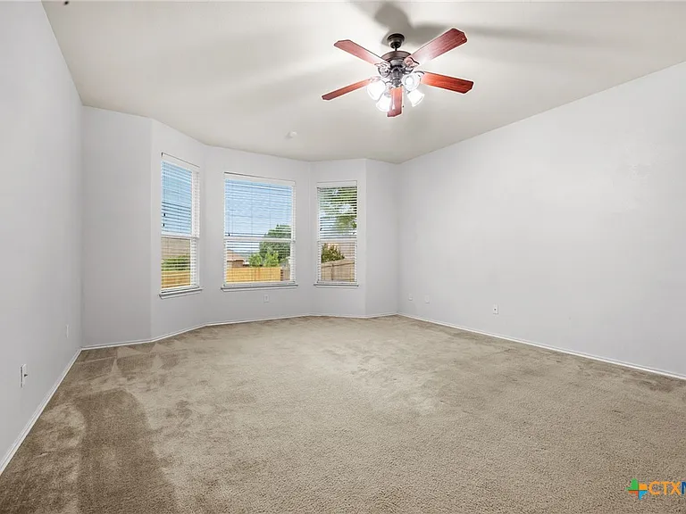 5101 Birmingham Cir — Photo 16