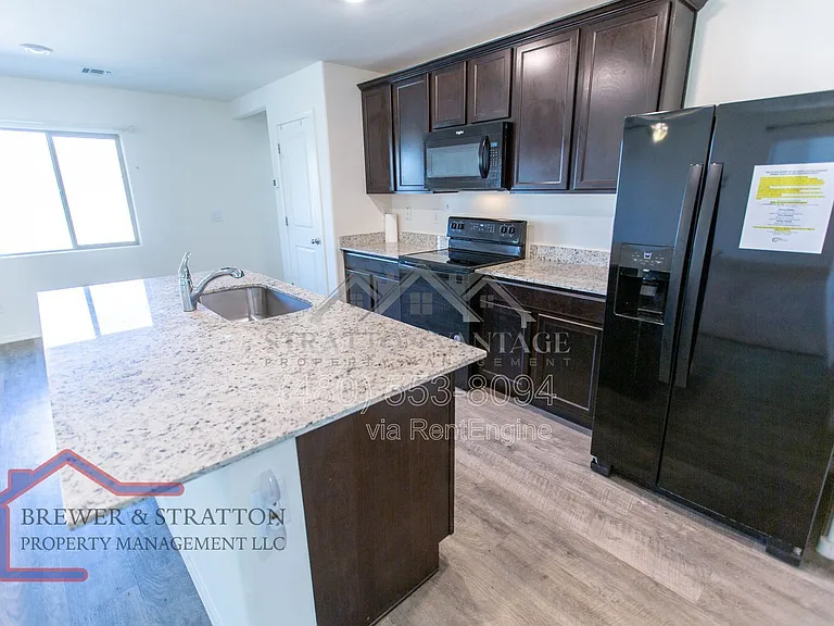 4020 N Ghost Hollow Ave — Photo 12