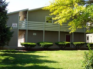 1348 E McDaniel St APT 1, Springfield, MO 65802