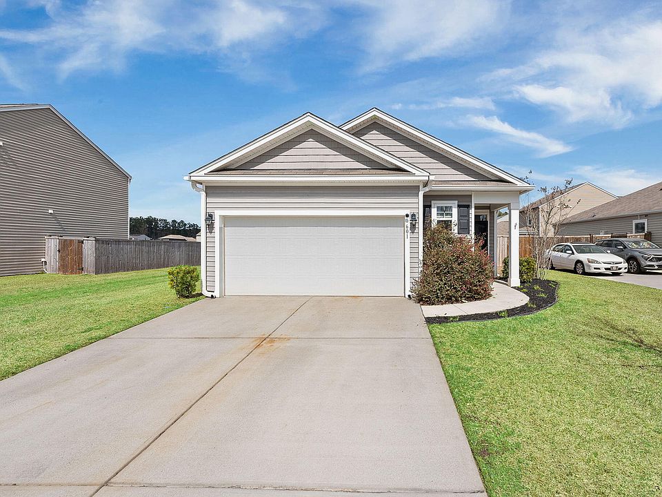 1st image of 601 Wayton Cir
