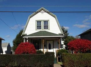 910 Jefferson Ave, Natrona Heights, PA 15065