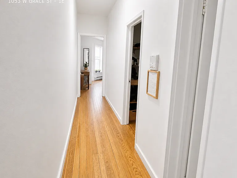 1053 W Grace St #1E — Photo 6