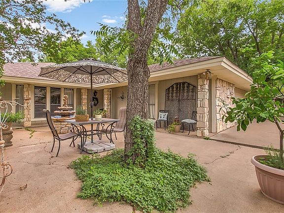 5th image of 6406 Georgiana Ct
