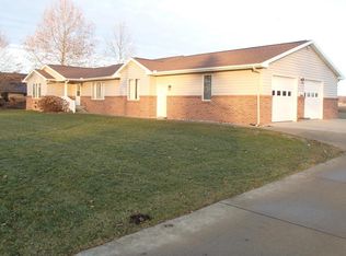 816 N Main St, Tekonsha, MI 49092