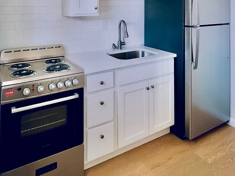 1710 Broad Street — Photo 1
