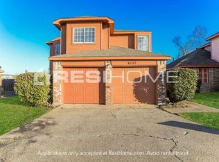 4132 Scarsdale Ln, Dallas, TX 75227