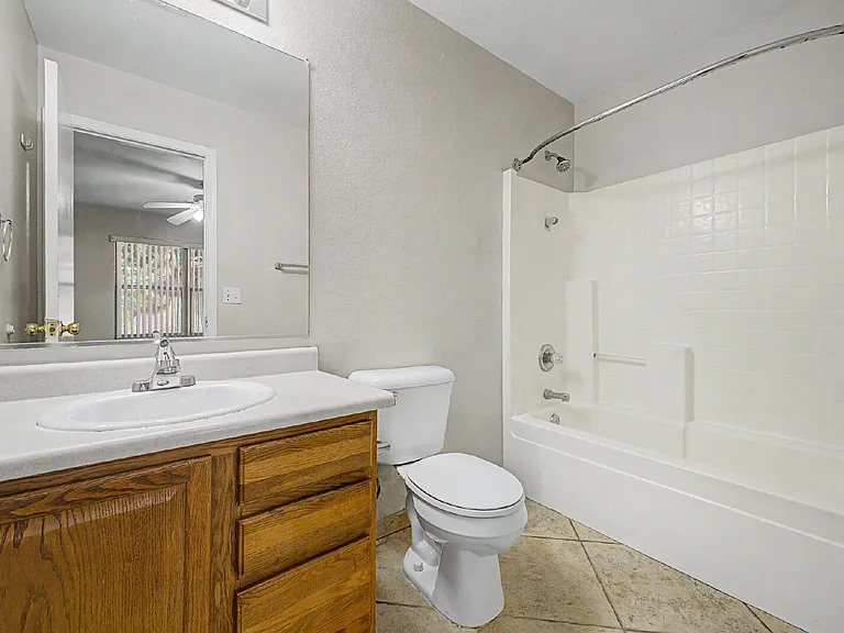 15994 N 135th Dr — Photo 21