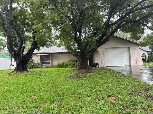 16110 Blackbeard Ln, Hudson, FL 34667