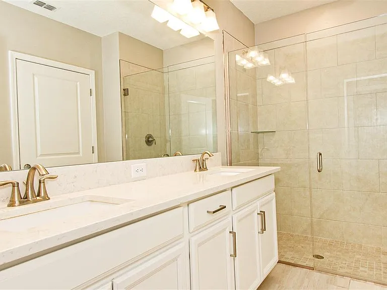 16657 Shell Bay Dr — Photo 35