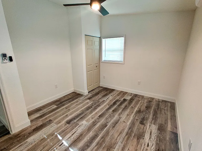 5500 Balboa Dr — Photo 11
