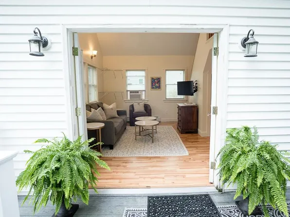 14 Holbrook St #4, Freeport, ME 04032