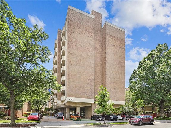2nd image of 430 M St SW #502