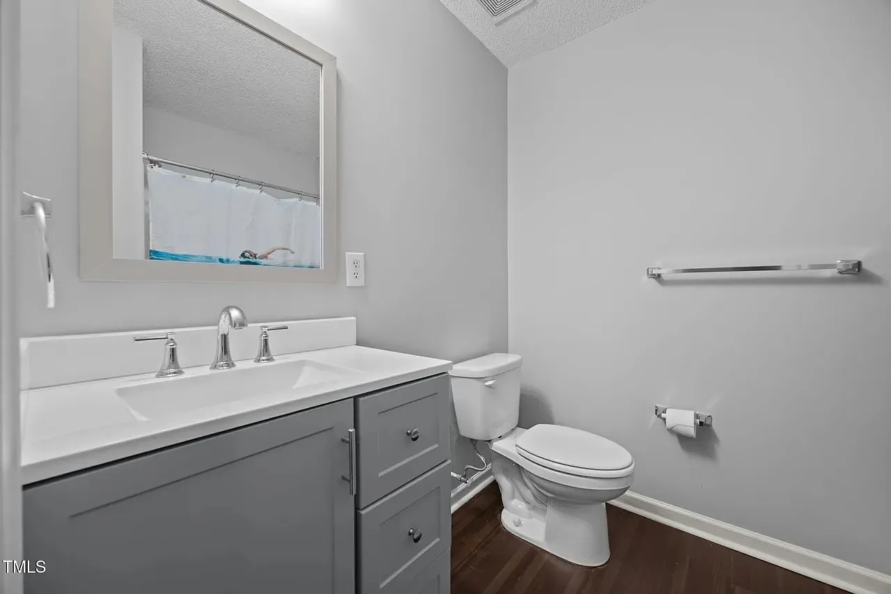 4 bed, 1330 sqft, $645 — Photo 1