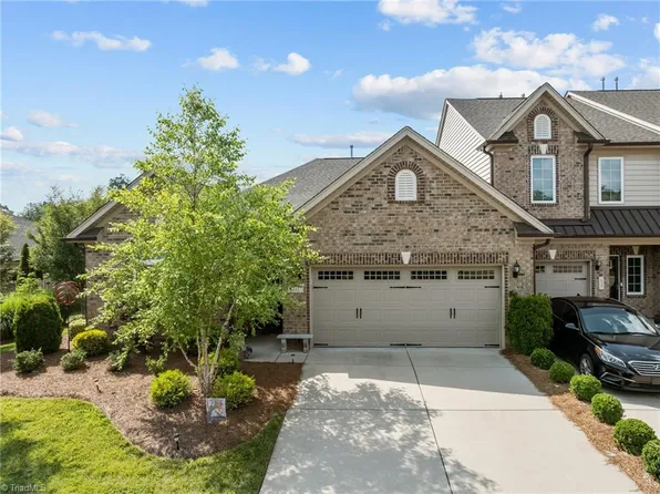 653 Piedmont Crossing Dr, High Point, NC 27265
