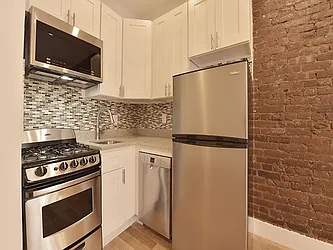 Rented by Cooper & Cooper Real Estate