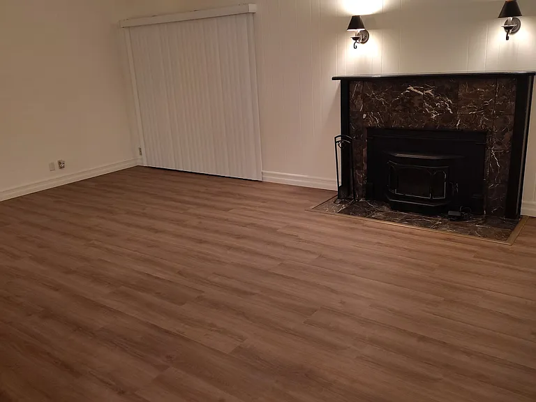 123 W Liberty St — Photo 3